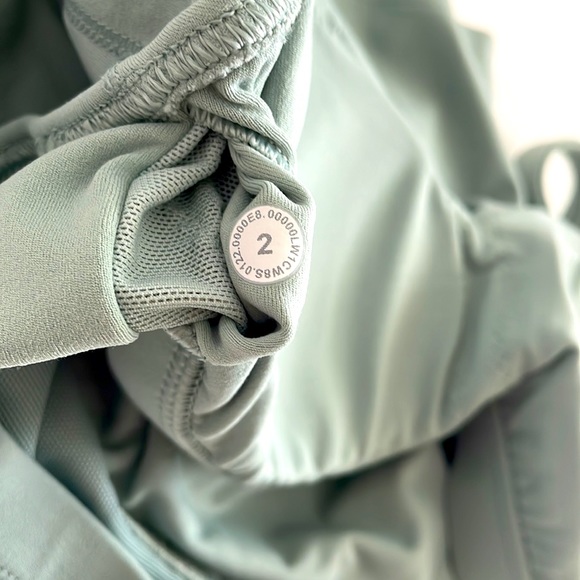 NWT Lululemon Align Tank Top Silver Blue Size 2 - Picture 6 of 10